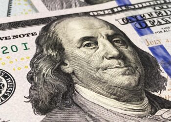 The Central Bank Policy Interest Rate vs the Natural Rate