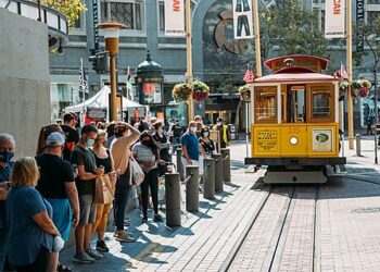 San Francisco Loses Tens of Millions of Dollars on Cable Car Service