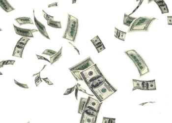 Correlations and the Definition of the Money Supply