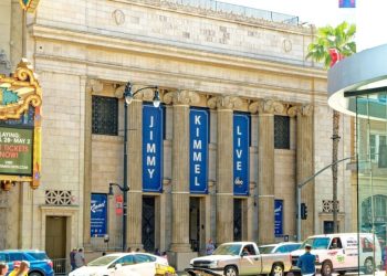 Trump suggests networks critical of him could lose licences amid Kimmel fallout